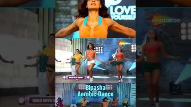 'Aerobic workout with Bipasha Basu #goodhealth24by7 #bipashabasu #shorts shemaroogoodhealth24/7'