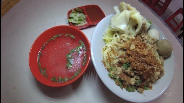 'Jakarta Street Food 1711 Part.2 Malang Cwie Mie Super Dubber Warung Mie Atom Est. Since 1979'