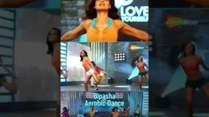 'Aerobic Dance Workout by Bipasha Basu #goodhealth24by7 #shorts #bipashabasu #aerobicdance'