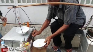 'BAPAK TUA INI JUAL BAKSO MALANG DENGAN GEROBAK PIKUL!!! Jakarta Street Food - KOJA'