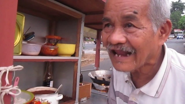 'Tahu Telor Lontong - Malang Street Food Indonesia'