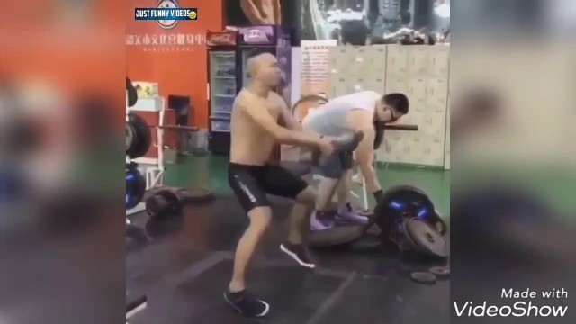 'GYM FAILS \" people first time in a gym\"'