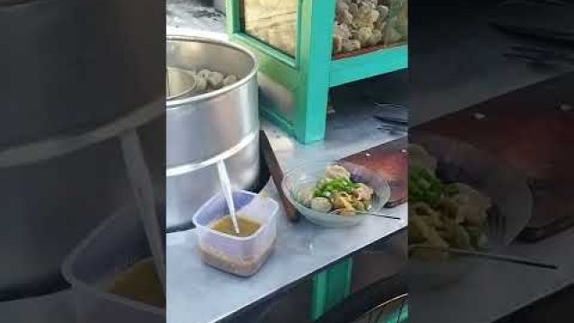 'Bakwan Malang Keliling | Indonesian Street Food #shorts #bakwanmalang #enak #mantap #gurih #mantul'