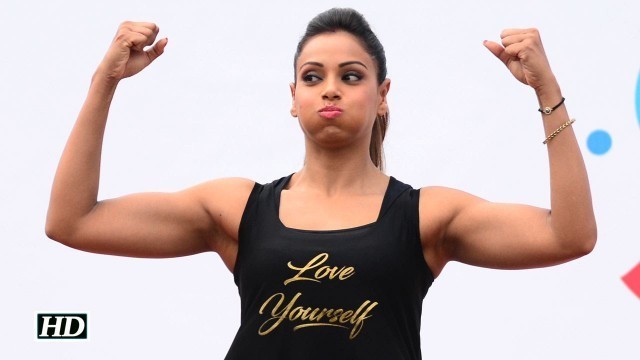 'Bipasha\'s unique yoga style will make you more energetic'