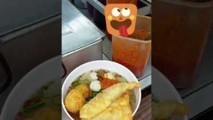 'Meatball..Bakso Malang Cak Jon..pentol kecil tapi wuenak rek!! Favorit emak2 komplek. Street food'