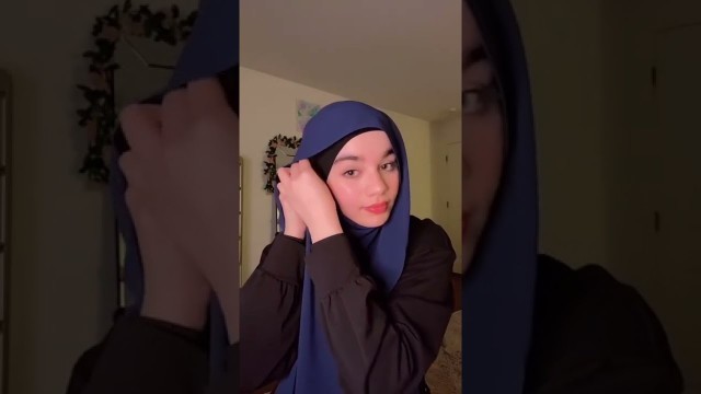 'Easy Full Coverage Hijab Style #hijabtutorial #hijabstyle #muslimtiktok #hijabiz #hijabifashion'