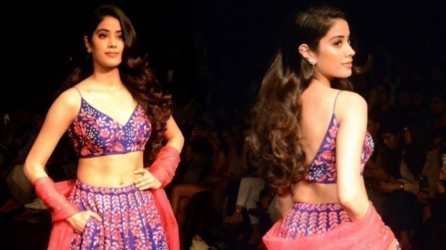 'Jhanvi Kapoor Ramp Walk At Lakme Fashion Week 2018 Day 4'