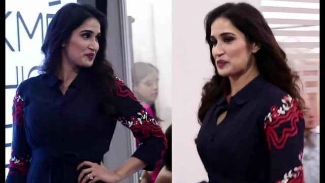 'Beautiful Sagarika Ghatge Ramp Walk At Lakme Fashion Week 2018'