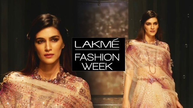 'Stunning Kriti Sanon Ramp Walk At Lakmé Fashion Week 2018'