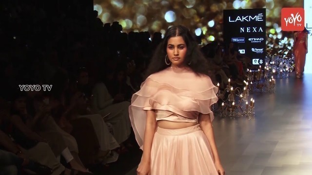 'Anjali Lavania Ramp Walk | Lakme Fashion Week 2018  | LFW Ramp Walk 2018 | Mumbai |  YOYO Times'