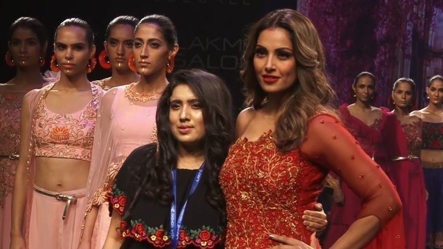 'Lakmé Fashion Week 2018: Bipasha Basu Walks For Designer Reshma Kunhi'