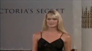 '[HD] Ingrid Seynhaeve - Victoria\'s Secret Runway Walks (1995-2000)'