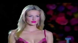 '[HD] Karen Mulder - Victoria\'s Secret Runway Walks (1996-2000)'