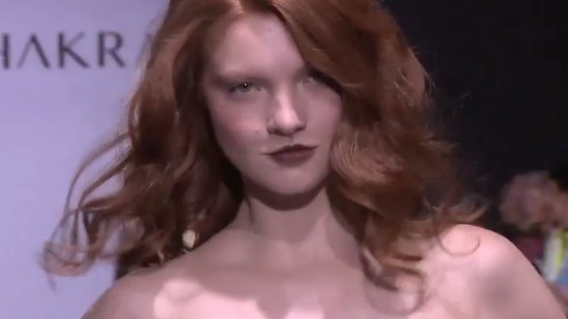 'GEORGES CHAKRA Full Show Haute Couture Fall 2016 Paris by Fashion Channel'