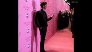 'Shawn Mendes performing at Victoria\'s Secret Fashion show'