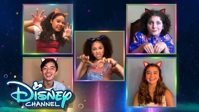 'DIY Fashion & Crafts with the UDM Cast ✂️ | Upside-Down Magic | Disney Channel'