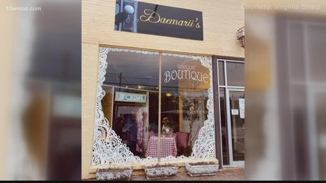 'Macon boutique owner hosts Facebook Live fashion shows'