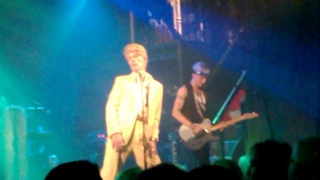 'absolute bowie live @ picturedrome  fashion 3/2/17'