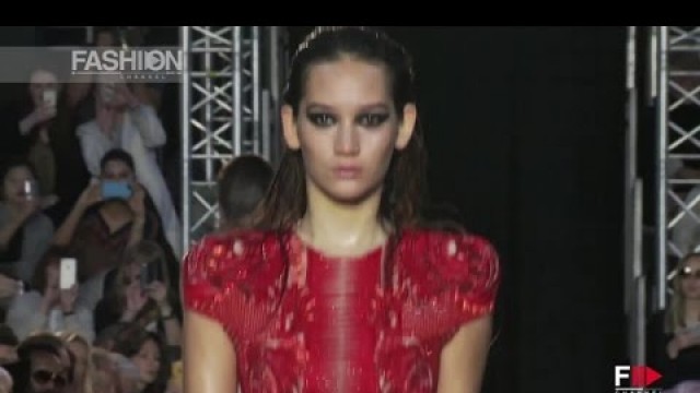 'JULIAN MACDONALD London Fashion Week Spring Summer 2016 by Fashion Channel'