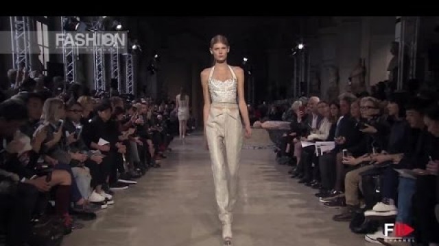 'IRIS VAN HERPEN Spring Summer 2016 Full Show Paris by Fashion Channel'