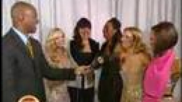 'ET Spice Girls Interview at Victoria\'s Secret Fashion Show'