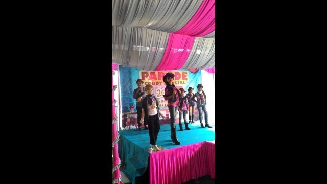 'Fashion show anak  tema Cowgirl'