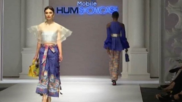 'Off-the-shoulder styles, asymmetrical designs dominated Pakistan Fashion Week'