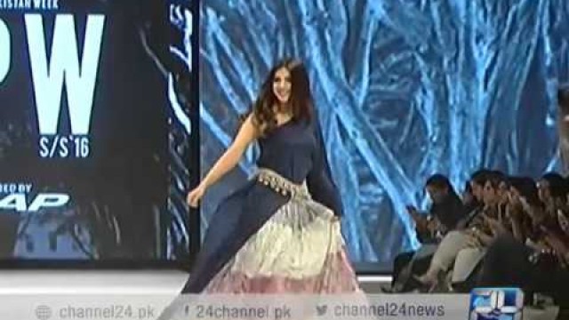 '24 Report: Pakistan Fashion Week 2nd day'