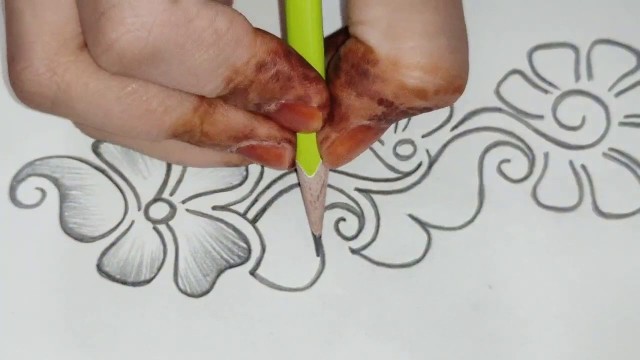 'बहुत ही आसान मेंहदी डिज़ाइन || Easy Mehndi Design || Fashion Club'