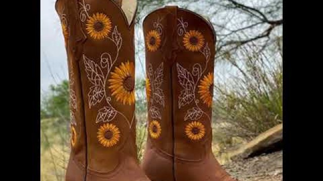 'Sunflower Cowgirl Boots'