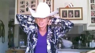 'The BODYBUILDING COWGIRL and her NEW Show Shirt'